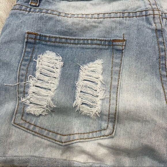 [7] CALI Distressed Denim Jean Shorts | Women’s | Short Shorts | Low Rise - Picture 9 of 9